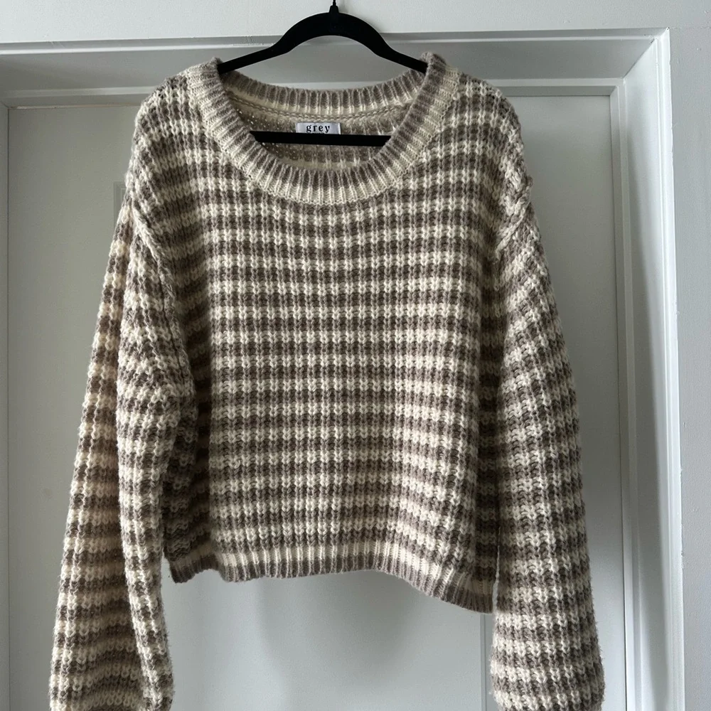 NWOT Grey Bandit Striped Knit Sweater - Cream and Brown L - Picture 10 of 10